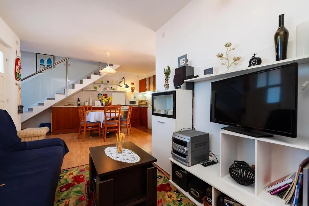 Apartments With A Parking Space Rovanjska, Paklenica - 22989 Jasenice