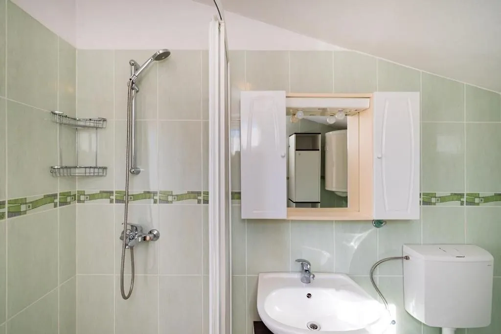 Apartments With A Parking Space Rovanjska, Paklenica - 22989 Jasenice